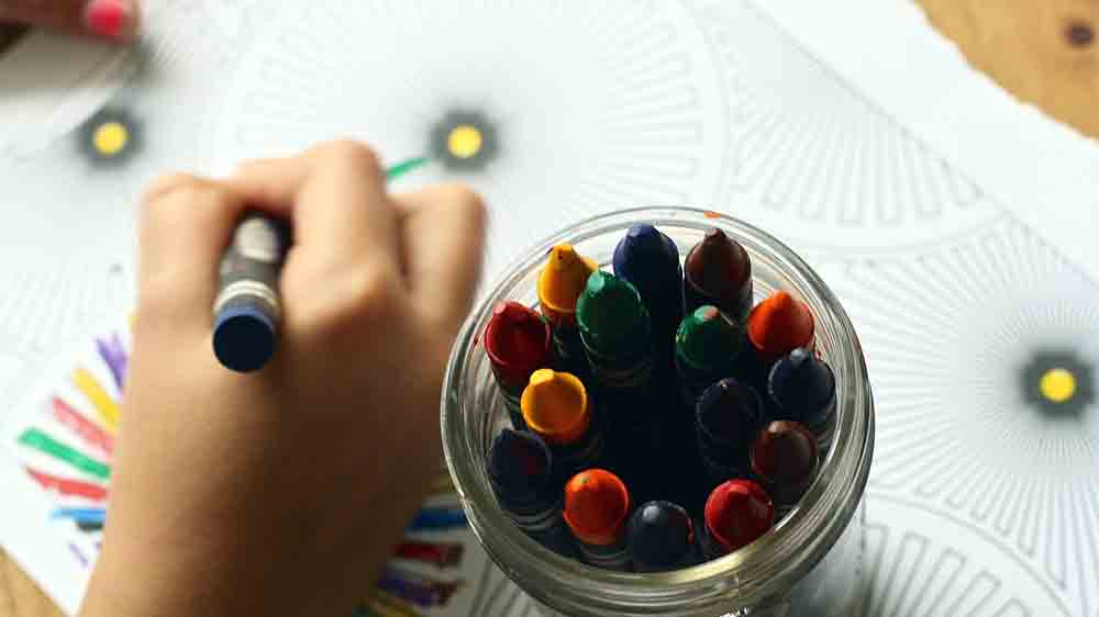 2歳の誕生日プレゼント 女の子にあげる1000円くらいのおすすめは オモイデデポ 家族でお出かけ育児ブログ